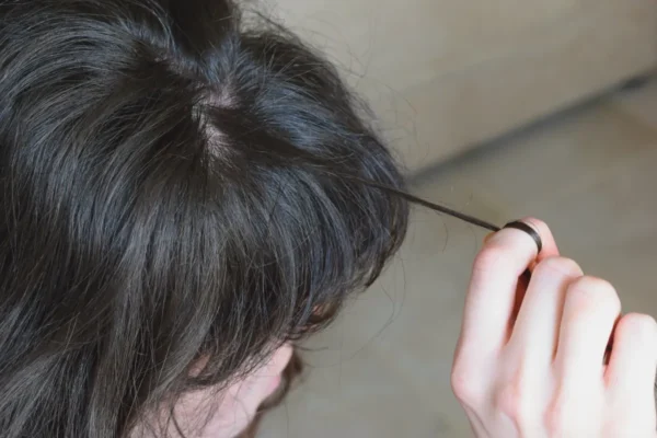 Trichotillomania human impulse behavioral problemhair pulling disorder